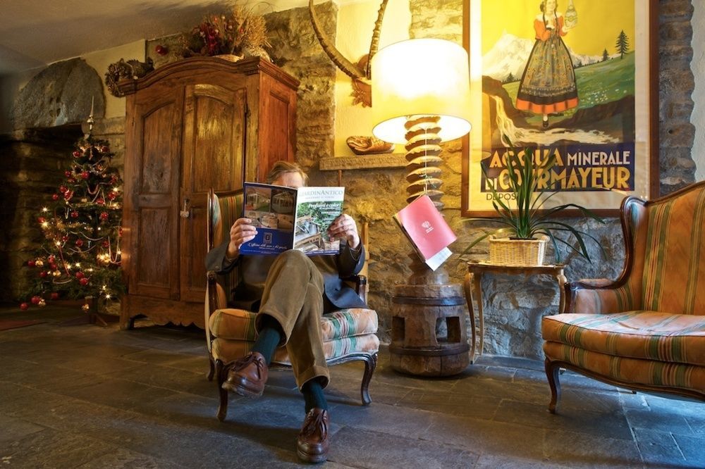 Hotel Dolonne Courmayeur Eksteriør bilde